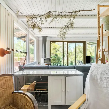 Semesterbostad Lovely In With Kitchen *