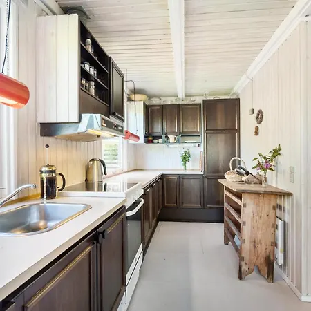 Lovely In With Kitchen Semesterbostad Dronningmølle