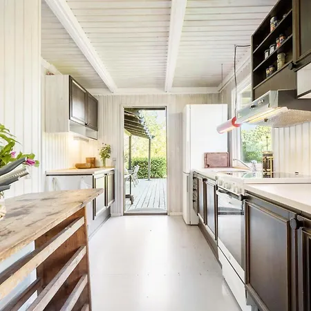 Lovely In With Kitchen Dronningmølle